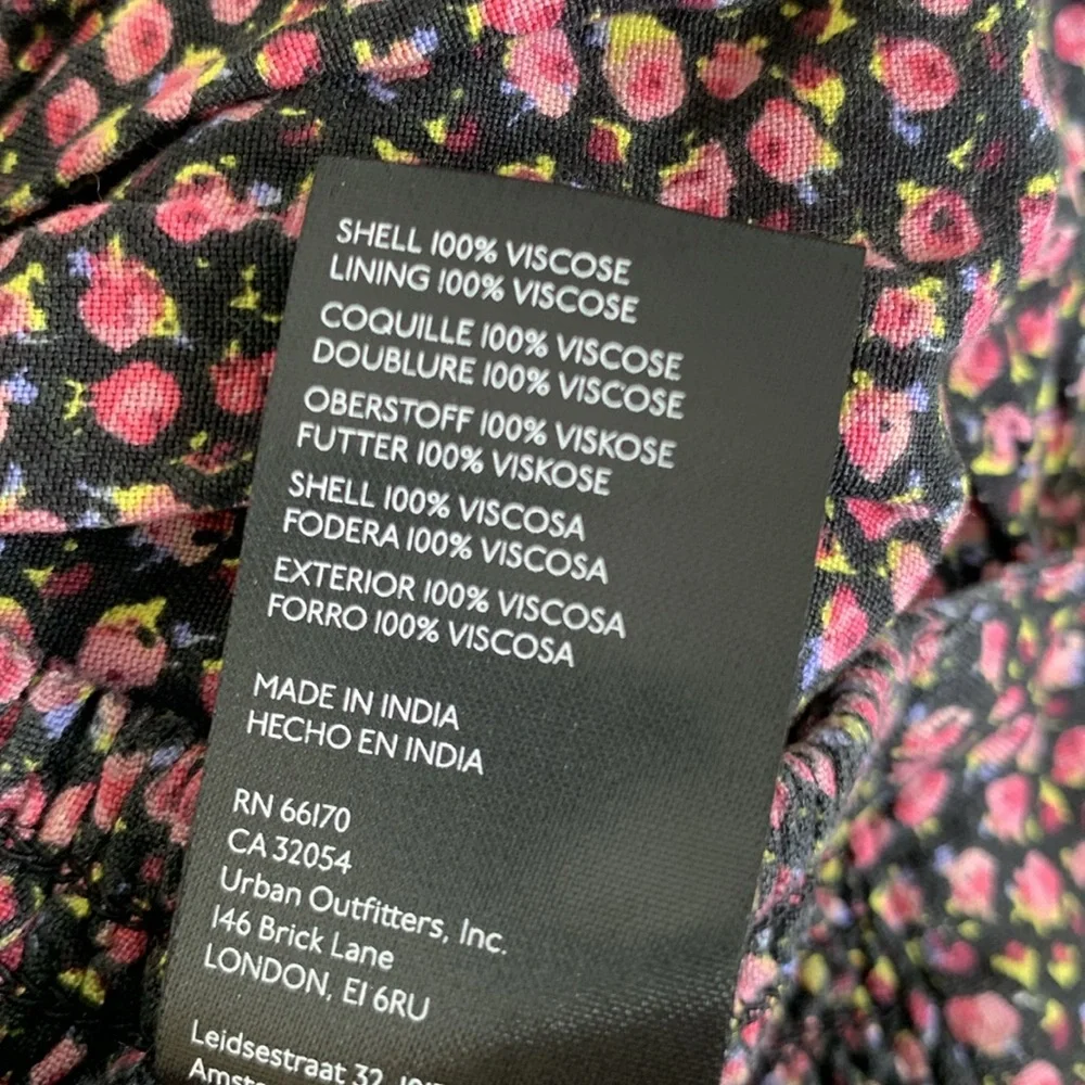 Urban outfitters floral feminine skort xs
